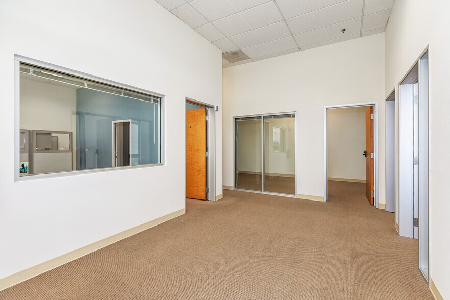 More Photos Of 909-943 Corporate Way, Fremont Research And Development For Lease