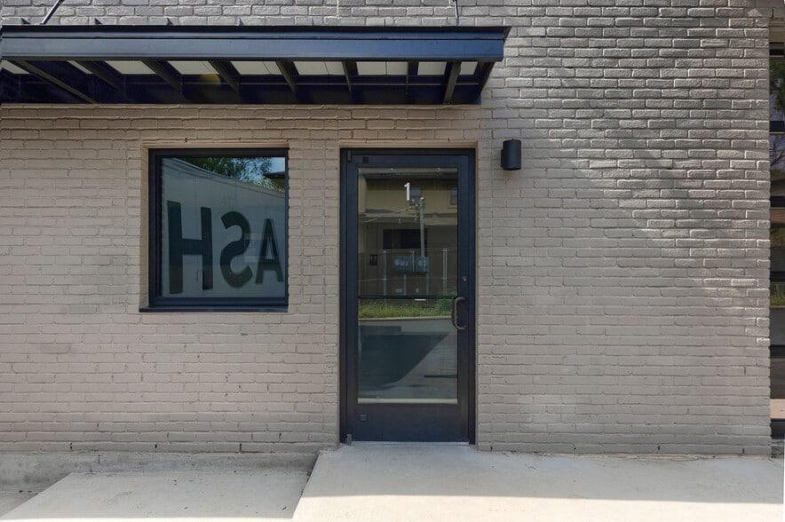 More Photos Of 5602 Clay Ave, Austin Loft Creative Space For Lease