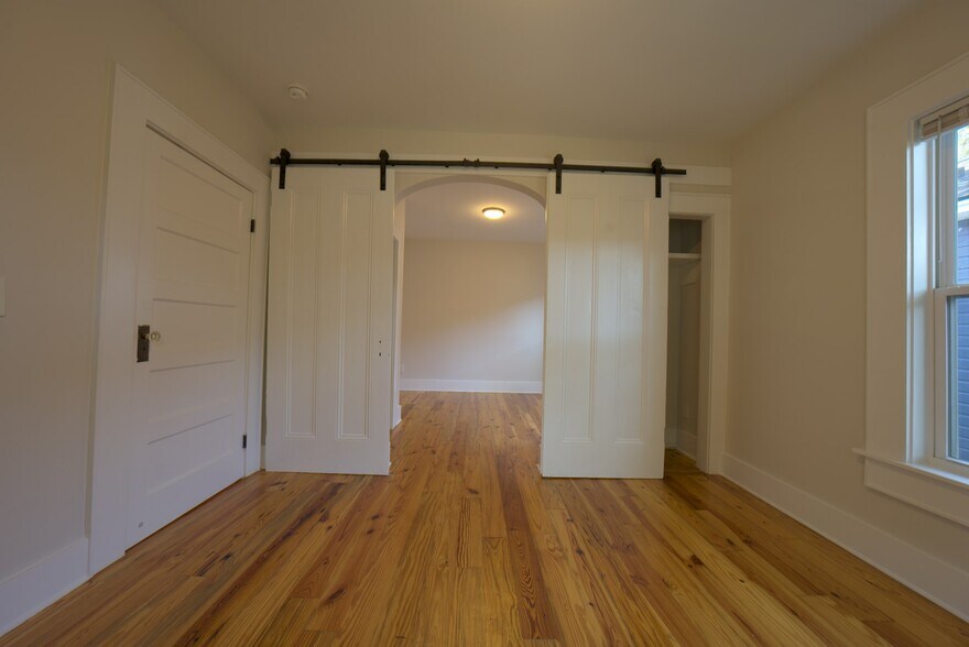 More Photos Of 787 Meeting St, Charleston Office Residential For Lease