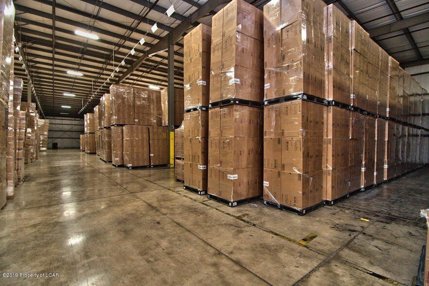 More Photos Of 220 Oak Hill Rd, Mountain Top Distribution For Sale