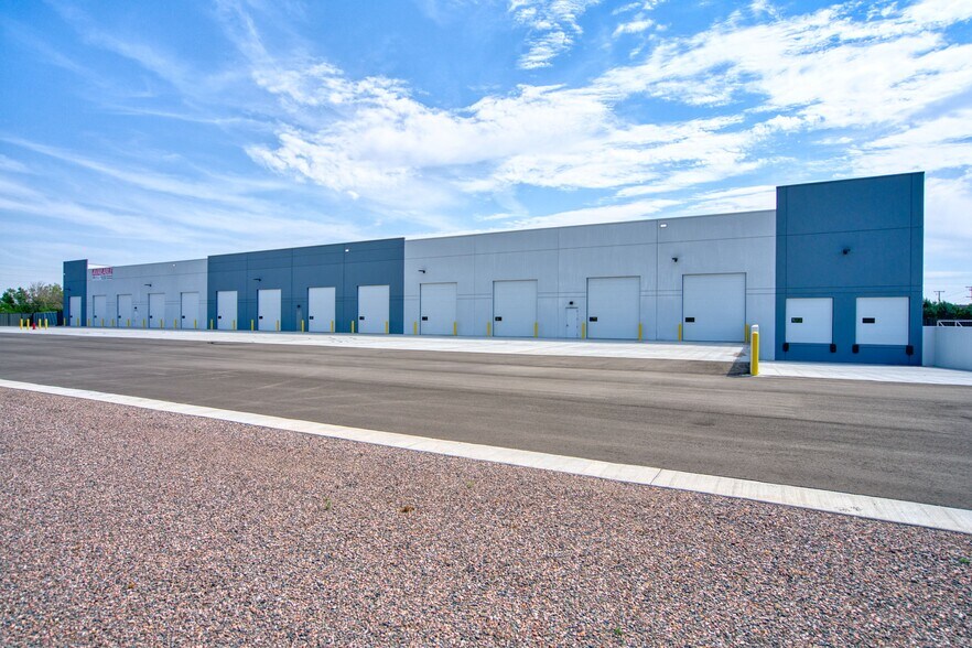 More Photos Of 8705 Rosemary St, Commerce City Warehouse For Lease