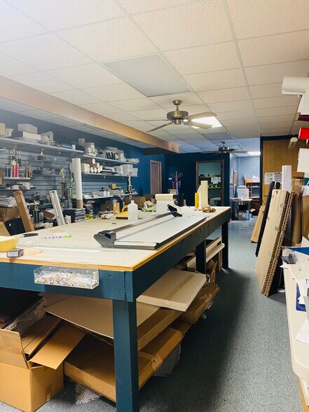 More Photos Of 721 Highway 5 N, Mountain Home Storefront For Sale