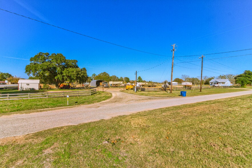 More Photos Of 946 Saint Marys St, Hempstead Land For Sale