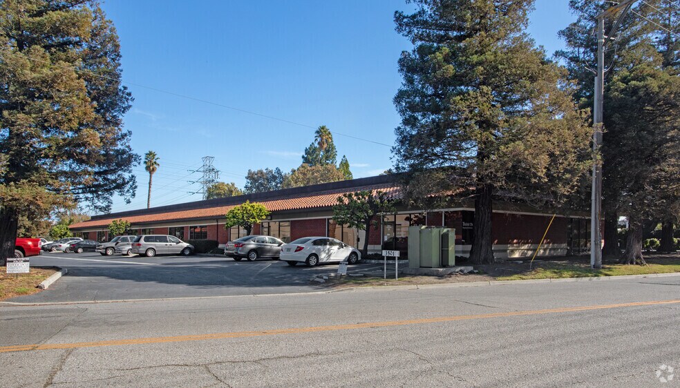 More Photos Of 3501 Thomas Rd, Santa Clara Research And Development For Sale
