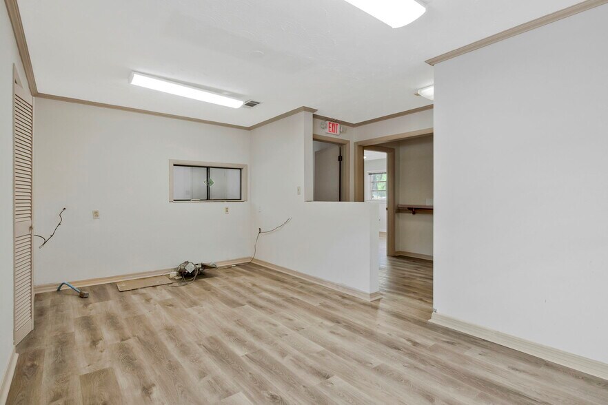 More Photos Of 5603 Stewart St, Milton Medical For Sale