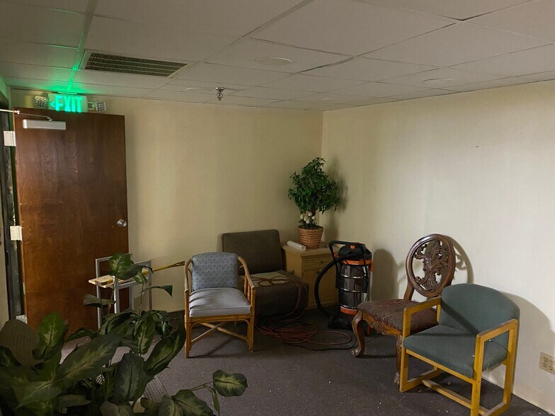 More Photos Of 7516 W Irlo Bronson Memorial Hwy, Kissimmee Restaurant For Lease