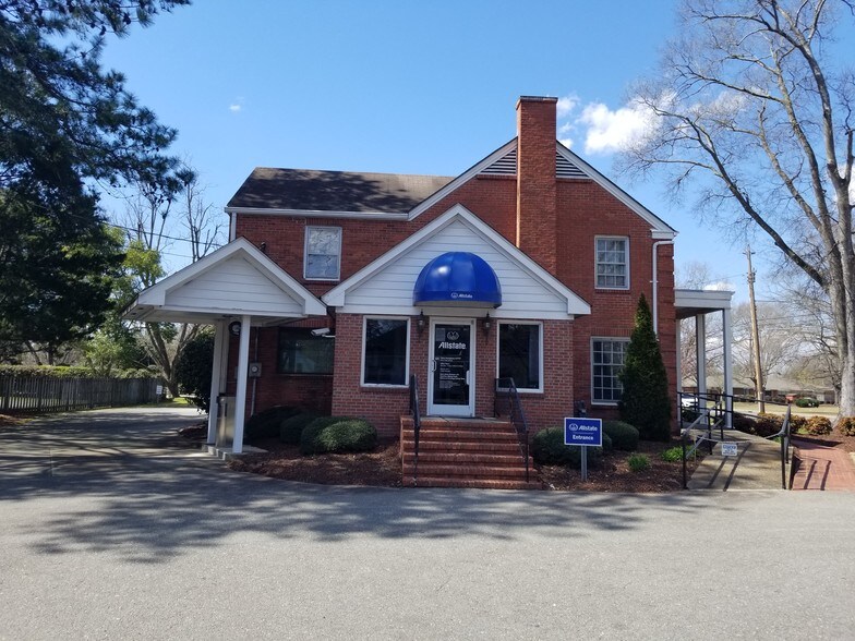 More Photos Of 1112 E Ash St, Goldsboro Office For Sale