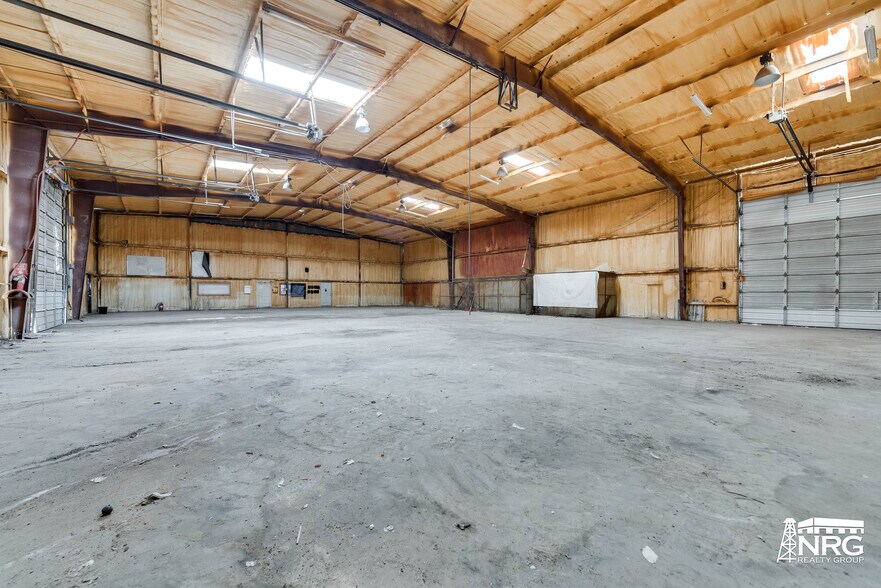 More Photos Of 1503 E Taylor Ave, Midland Industrial For Sale