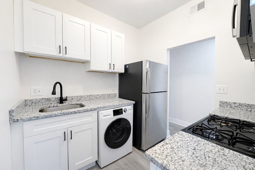 More Photos Of 2258 S Sacramento Ave, Chicago Multifamily For Sale