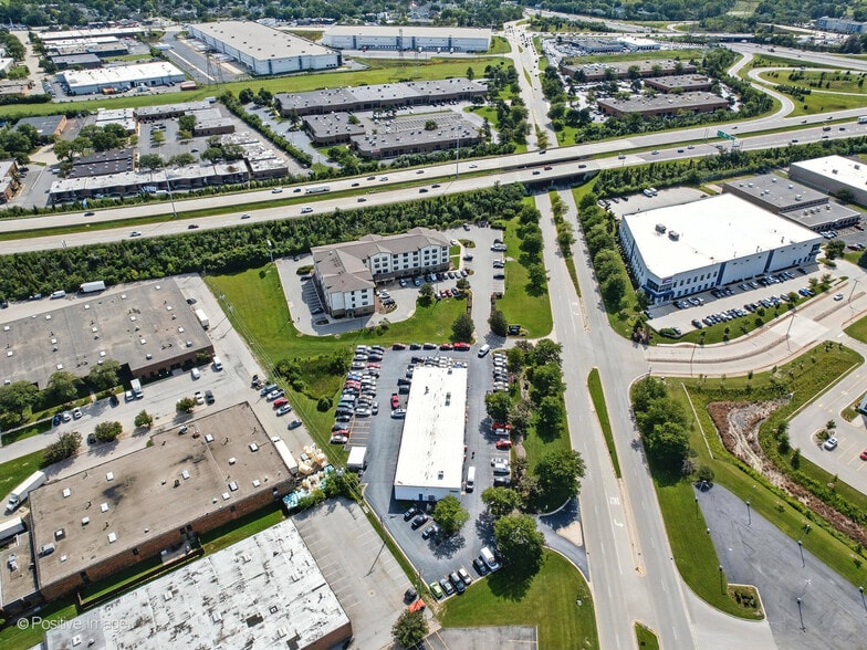 More Photos Of 524-530 W Grand Ave, Elmhurst Auto Repair For Sale