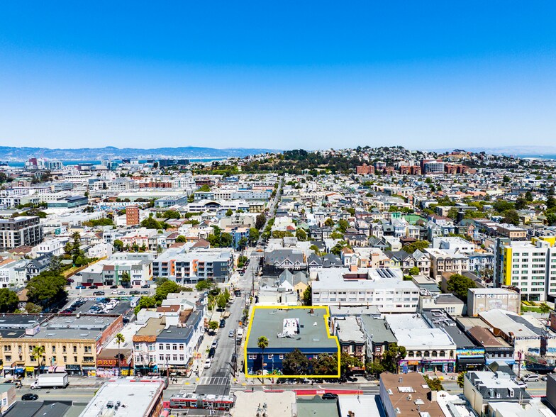 More Photos Of 2401 Mission St, San Francisco Apartments For Lease