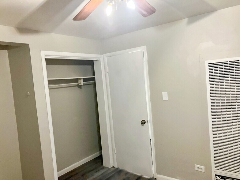 More Photos Of 3552 Morrison Rd, Denver Apartments For Sale