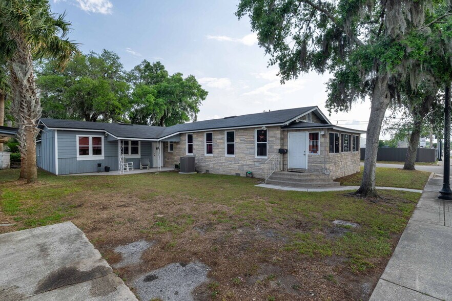 More Photos Of 6108 Arlington Rd, Jacksonville Office For Sale
