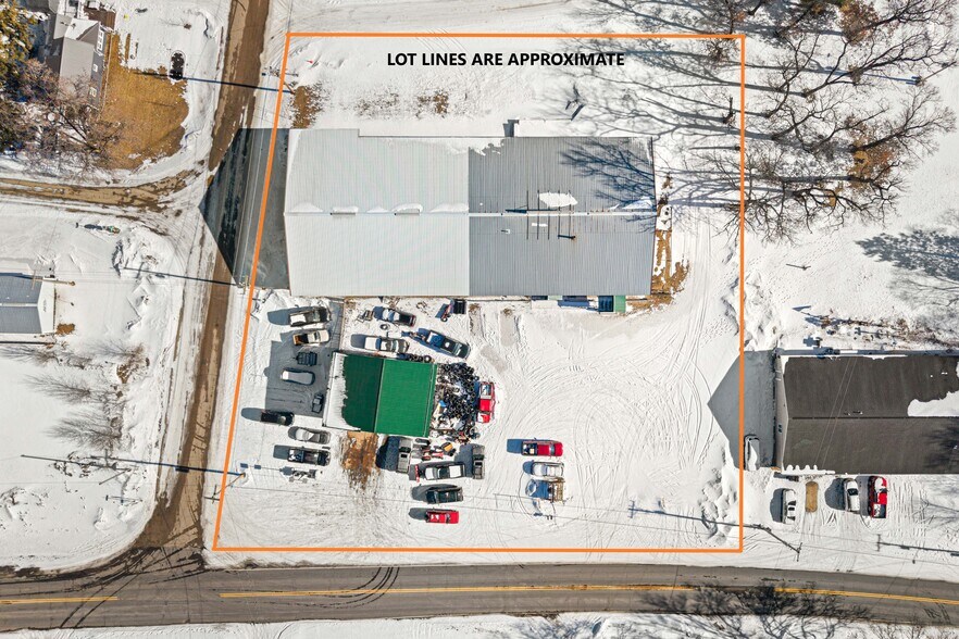 More Photos Of 108 S Front St, Coloma General Retail For Sale