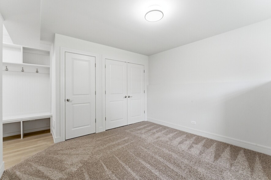 More Photos Of 214 N Walnut St, Bensenville Apartments For Sale