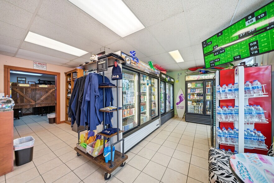 More Photos Of 101 S Miller St, Rockaway Beach Storefront Retail Residential For Sale