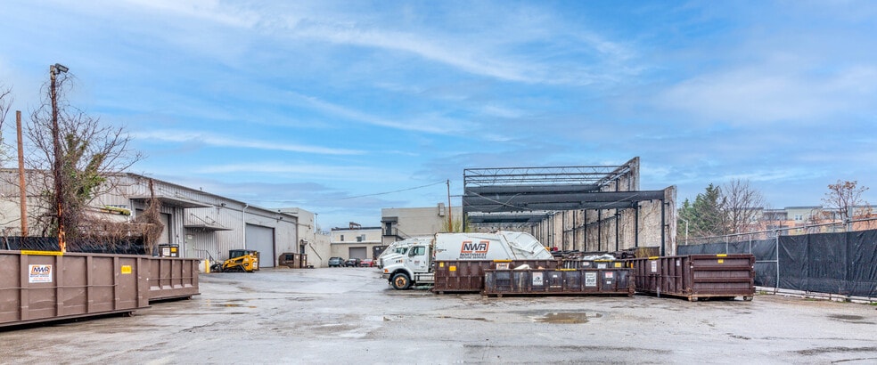 More Photos Of 2001 Windsor Ave, Baltimore Warehouse For Lease