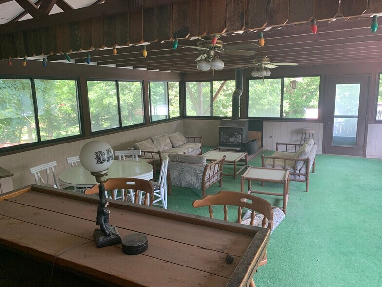 More Photos Of 47 N Main St, Honeoye Falls Flex For Sale