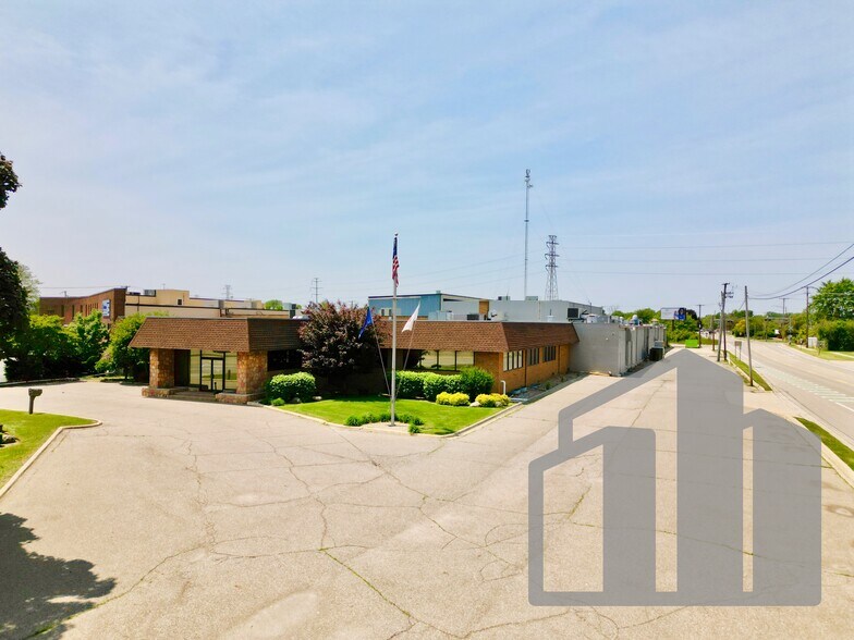 Primary Photo Of 31985 Groesbeck Hwy, Fraser Manufacturing For Sale