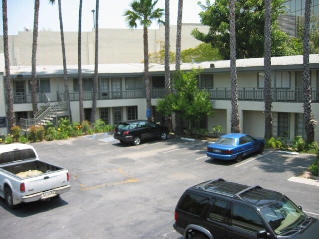 More Photos Of 2920 W Olive Ave, Burbank Loft Creative Space For Lease
