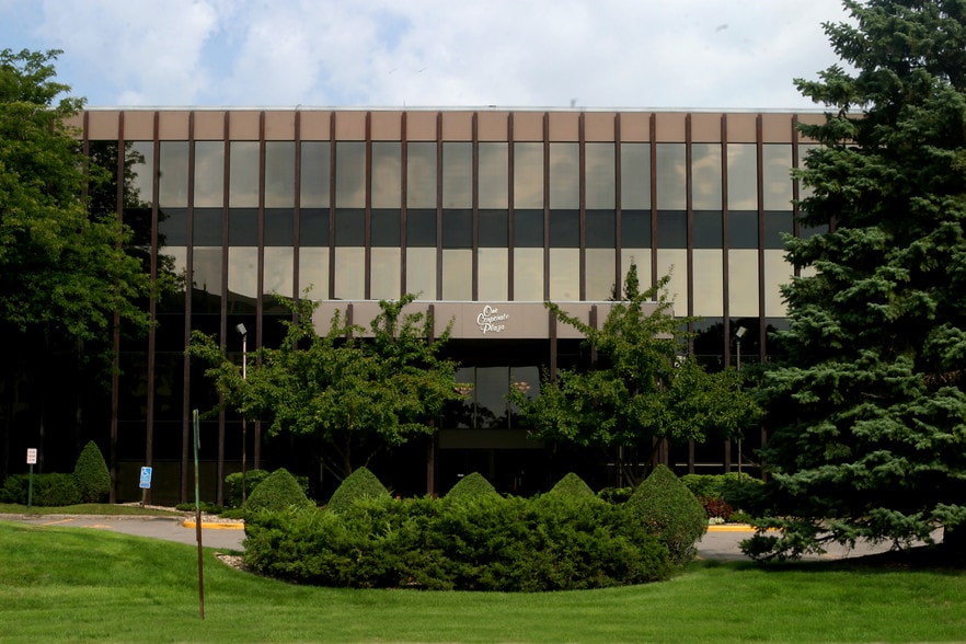 More Photos Of 7400 Metro Blvd, Edina Office For Lease