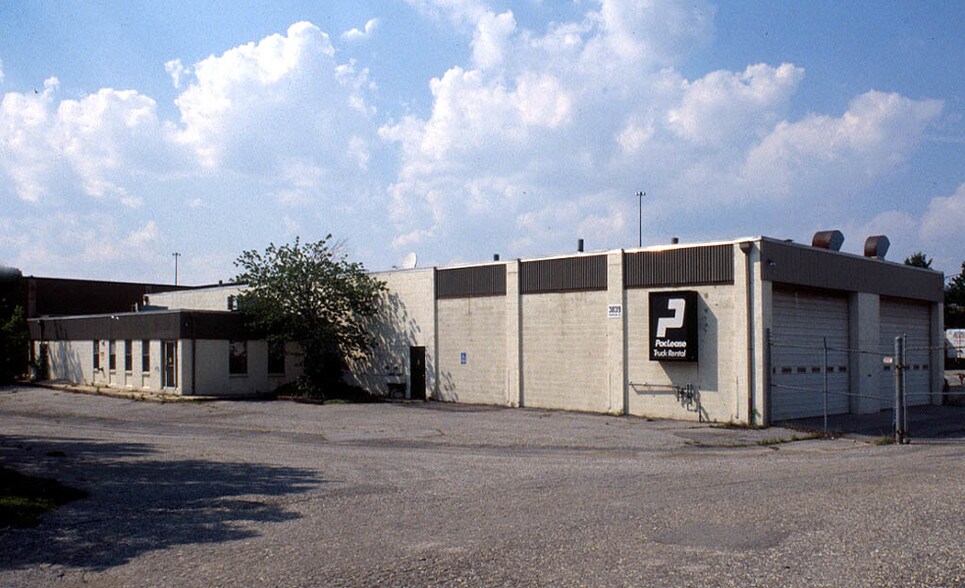 More Photos Of 3839 Ironwood Pl, Landover Warehouse For Lease