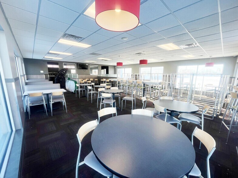 More Photos Of 527 E Highway 20, Valentine Fast Food For Sale