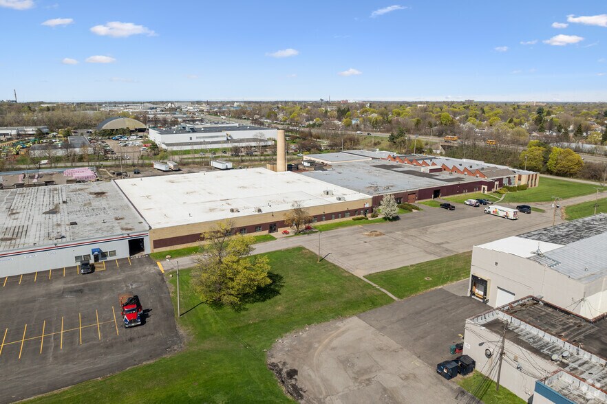 More Photos Of 1450 Lyell Ave, Rochester Warehouse For Lease