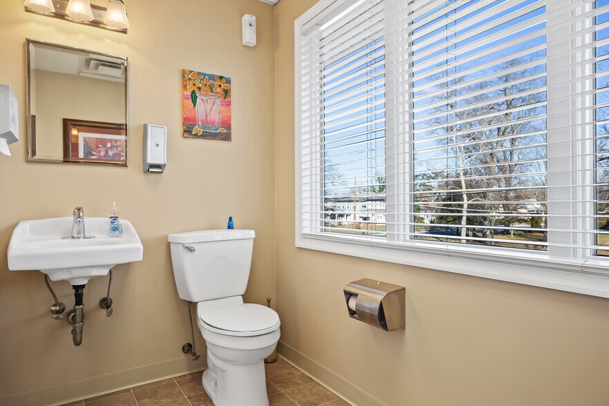 More Photos Of 1117 E Landis Ave, Vineland Office Residential For Lease