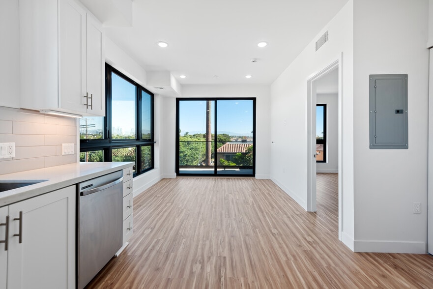 More Photos Of 11600 National Blvd, Los Angeles Apartments For Sale