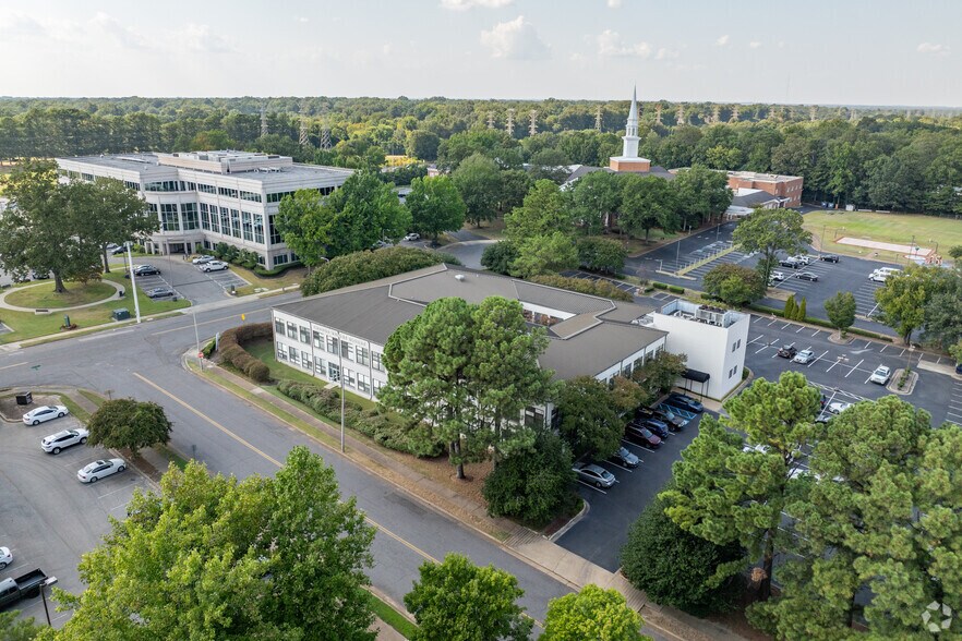 More Photos Of 775 Ridge Lake Blvd, Memphis Unknown For Lease