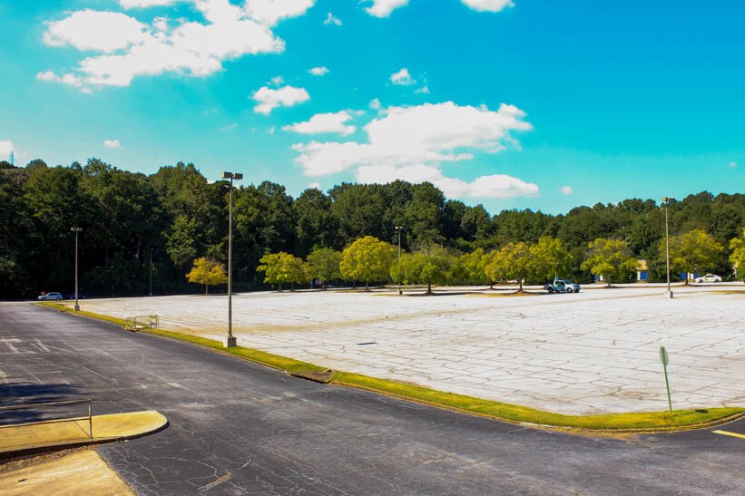 More Photos Of 2731 Candler Rd, Decatur General Retail For Lease