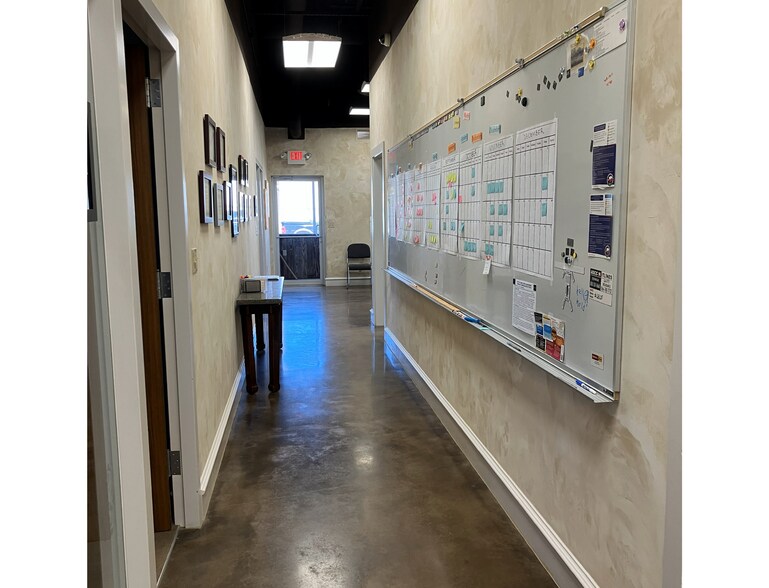 More Photos Of 2200 Garden Ln, Midland Service For Sale