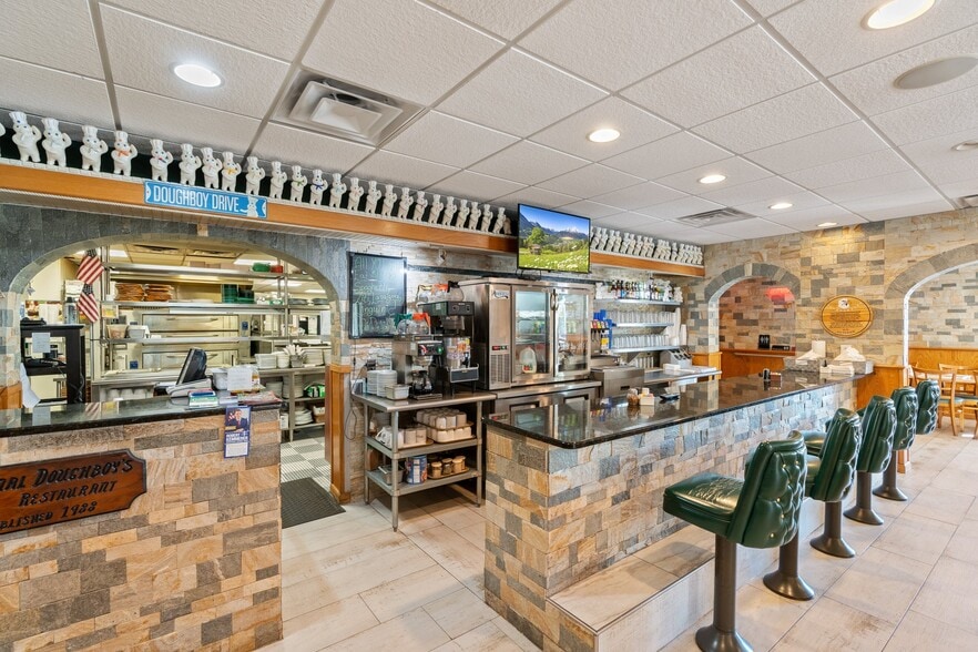 More Photos Of 232 W Moorestown Rd, Wind Gap Restaurant For Sale