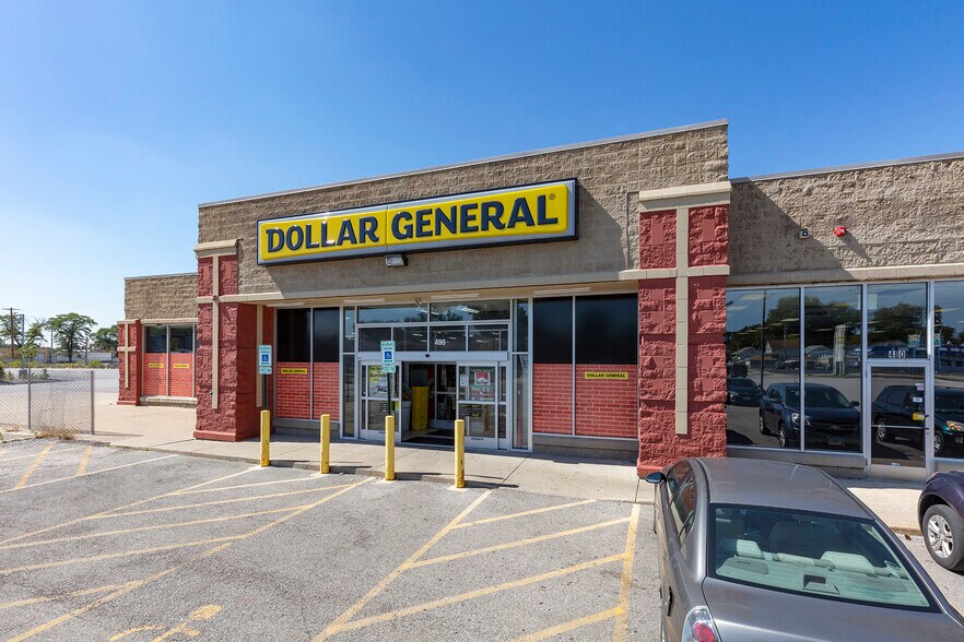 More Photos Of 440-520 25th Ave, Bellwood Unknown For Lease
