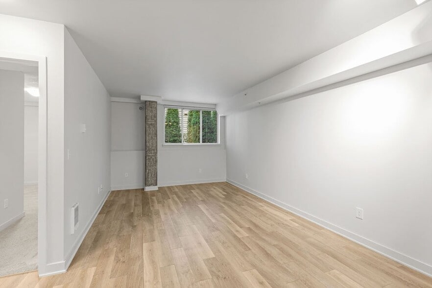 More Photos Of 11101 NE 12th St, Bellevue Apartments For Lease