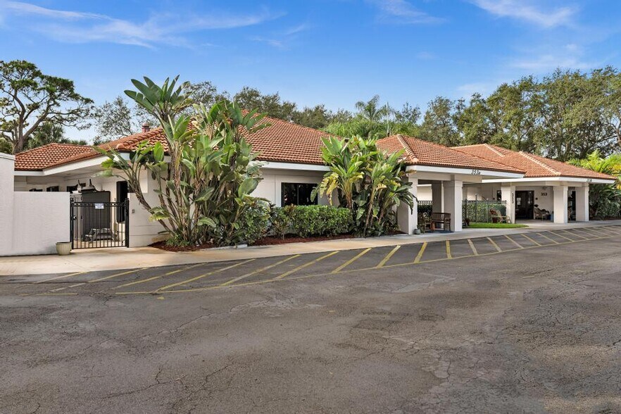 More Photos Of 353 Hiatt Dr, Palm Beach Gardens Schools For Sale