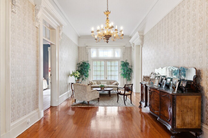 More Photos Of 1410 Jackson Ave, New Orleans Lodge Meeting Hall For Sale