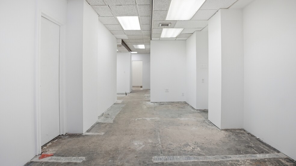 More Photos Of 7031 108th St, Forest Hills Apartments For Lease