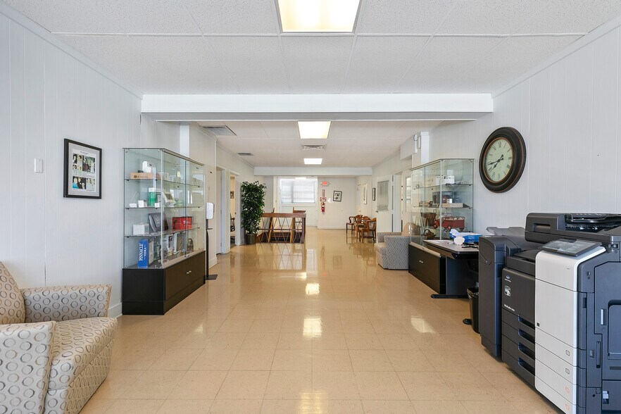 More Photos Of 1901 Westwood Ave, Richmond Warehouse For Sale