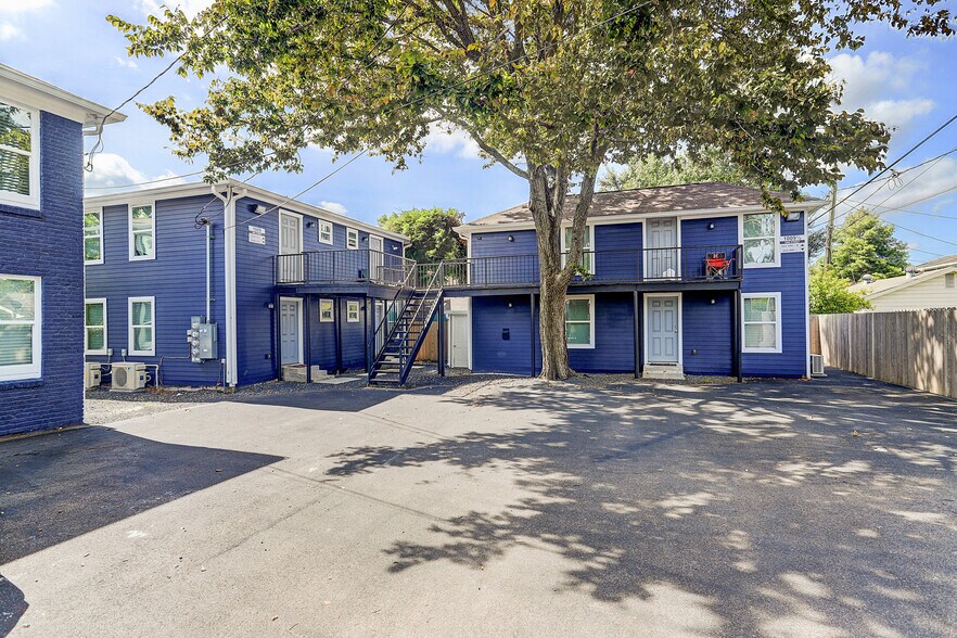 More Photos Of 1009 Enid St, Houston Apartments For Sale