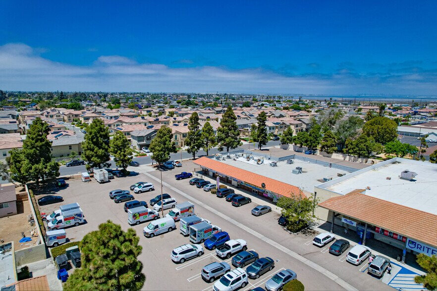 More Photos Of 1850 Coronado Ave, San Diego Storefront For Lease