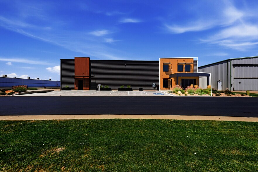 More Photos Of 1630 W 2225 S, Woods Cross Airplane Hangar For Lease