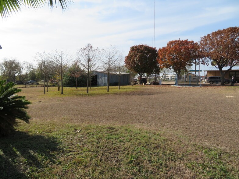 More Photos Of 11378 Shaenfield Rd, San Antonio Land For Sale
