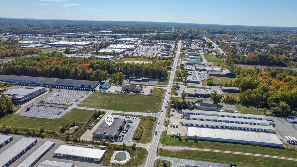 More Photos Of 941 Center Rd, Avon Freestanding For Sale