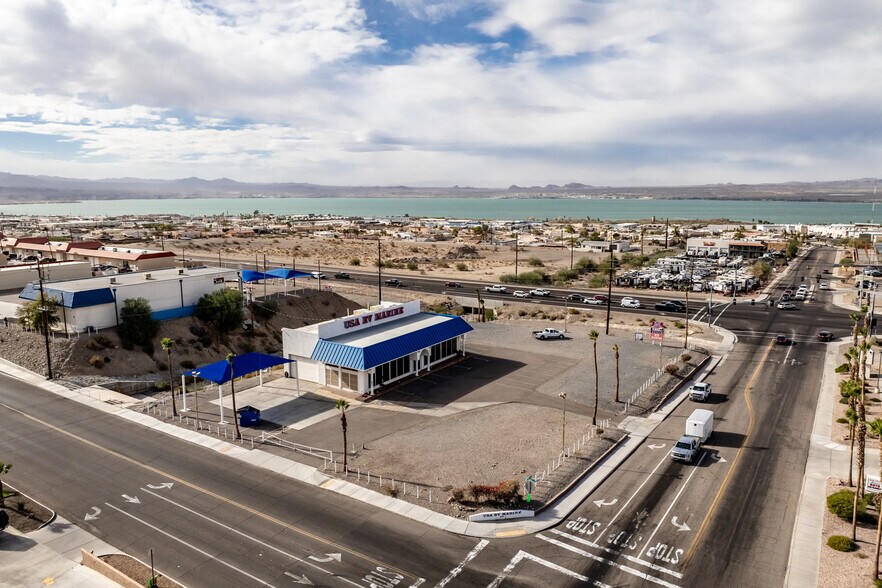 More Photos Of 951 Lake Havasu Ave N, Lake Havasu City Showroom For Sale