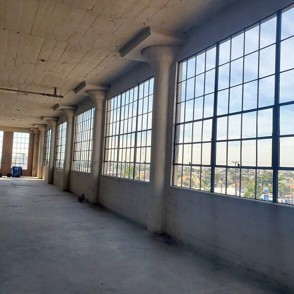 More Photos Of 721-725 E Washington Blvd, Los Angeles Warehouse For Sale
