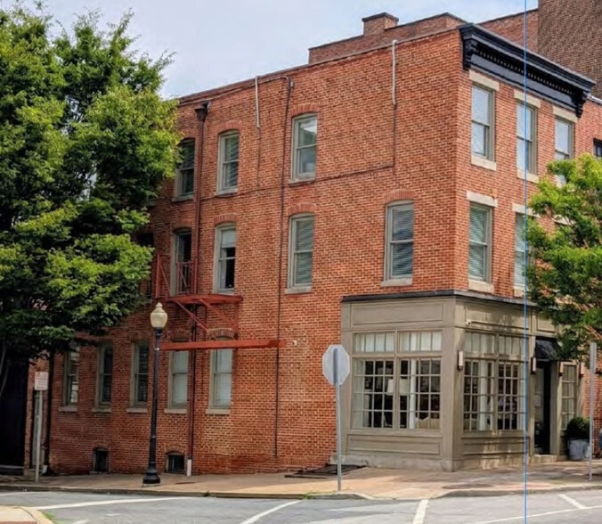 More Photos Of 24 W Chase St, Baltimore Office For Sale