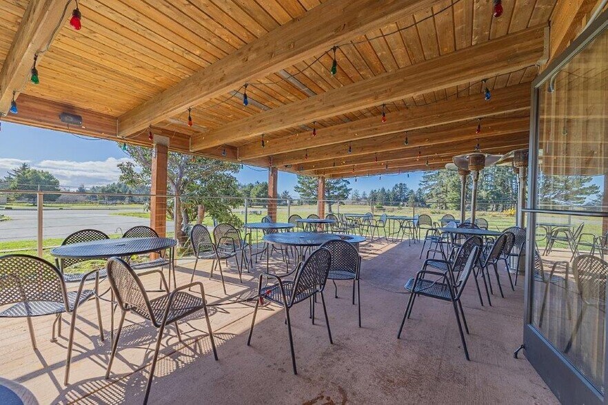 More Photos Of 3030 Oregon Ave, Bandon Restaurant For Sale