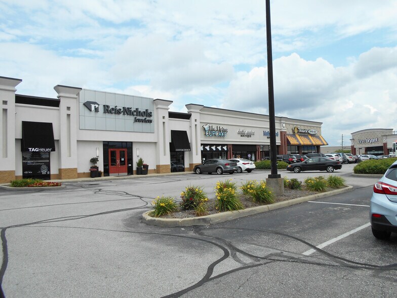 More Photos Of 723-789 US Highway 31 N, Greenwood Unknown For Lease